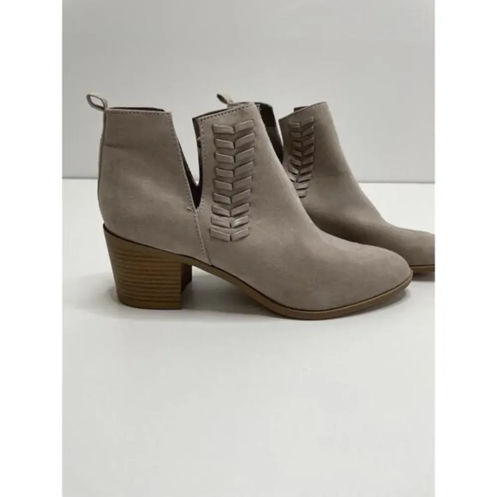 Qupid Booties Boots Taupe Women’s Size 7 Square Block Heel Cowgirl Rodeo Country